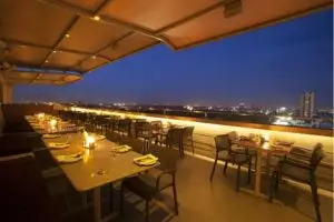 Best Pubs in MG Road Bangalore 2024